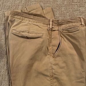 Mens American eagle khaki